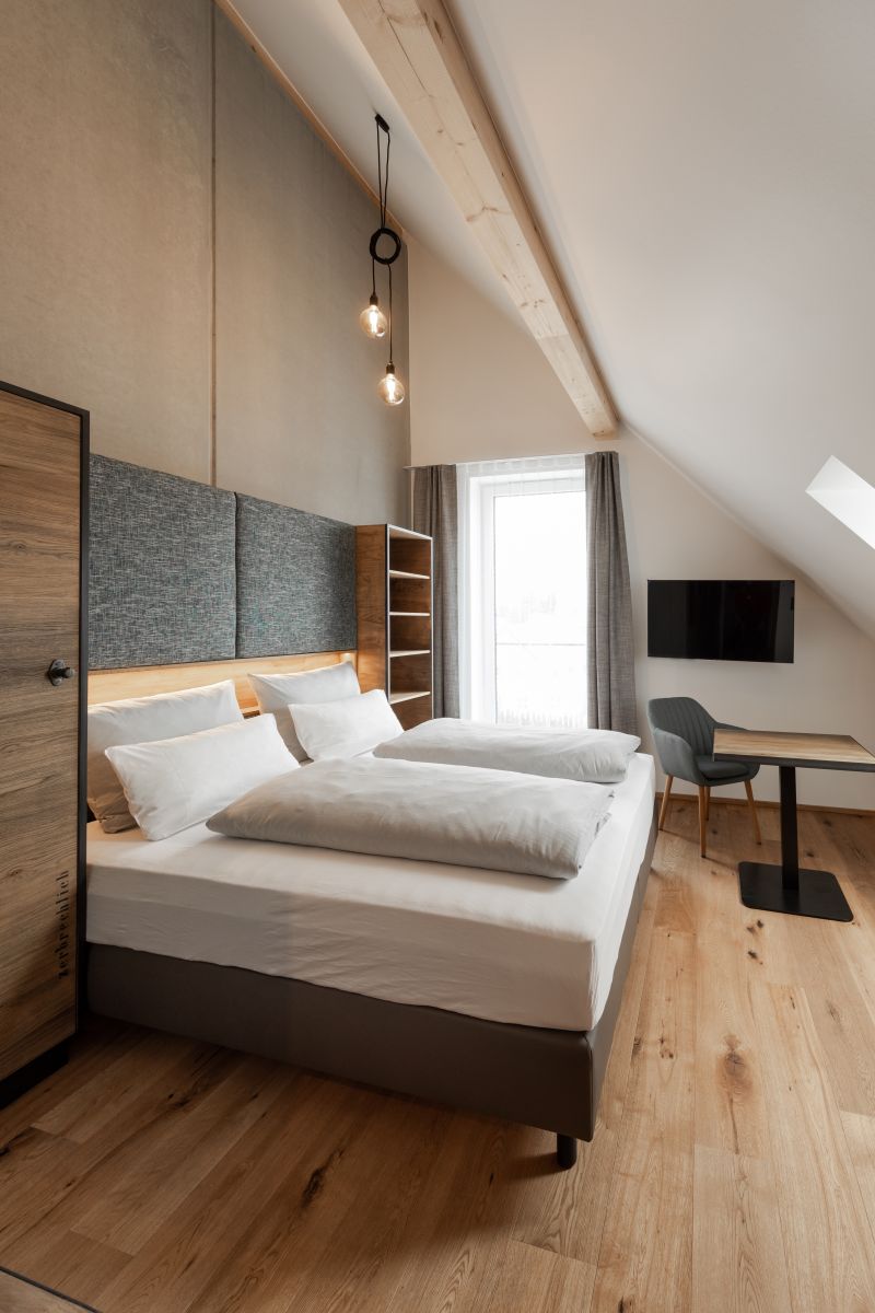 24 Doppelzimmer comfort 3.04.jpg